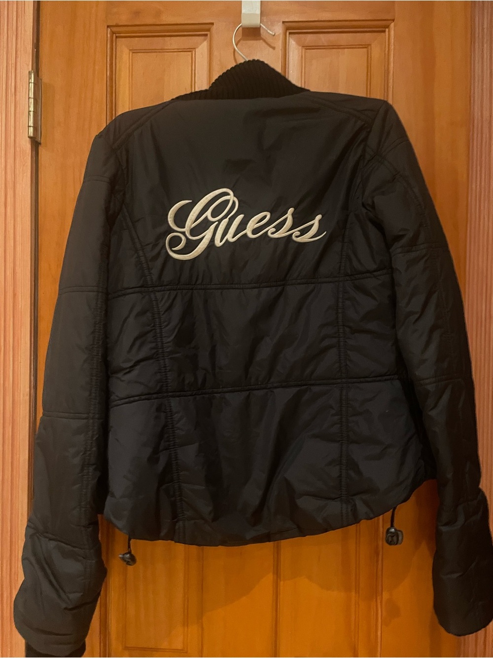 VTG GUESS Black Quilted Puffer Jacket with Script Logo